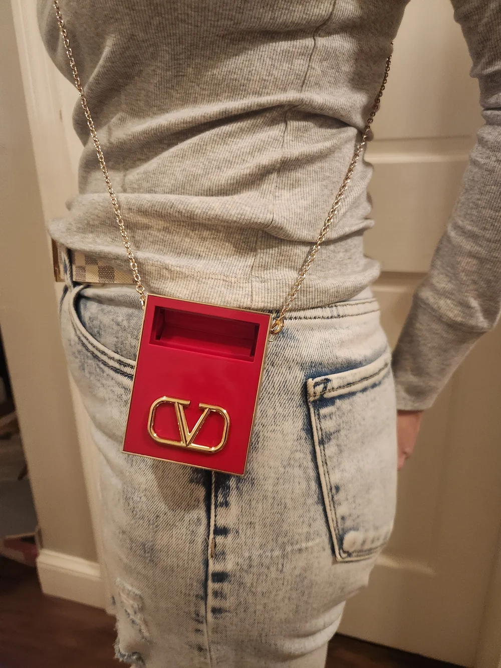 Valentino Go-Clutch Pressed Powder Compact in Bright Pink and Gold